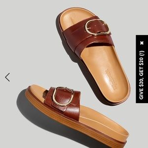 Dayna leather buckle sandal